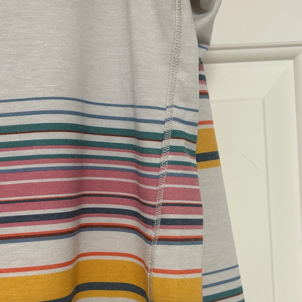 NWT L.L. Bean Women's SunSmart UPF50 Striped Everyday Crewneck Shirt SIZE LARGE - Picture 6 of 10